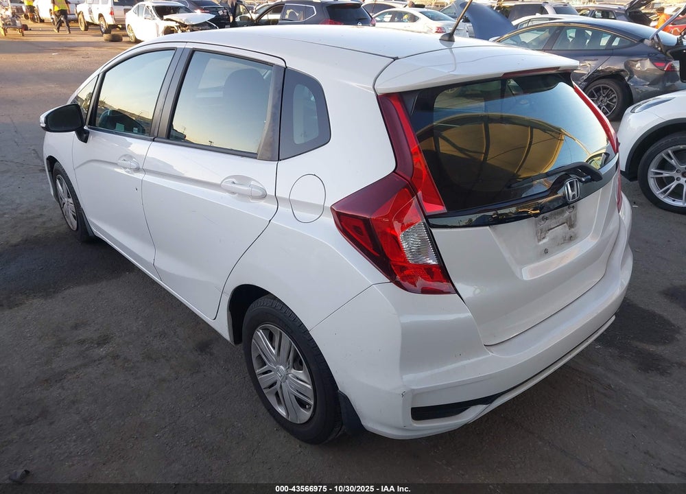 2018 HONDA FIT LX VIN: 3HGGK5H40JM727619