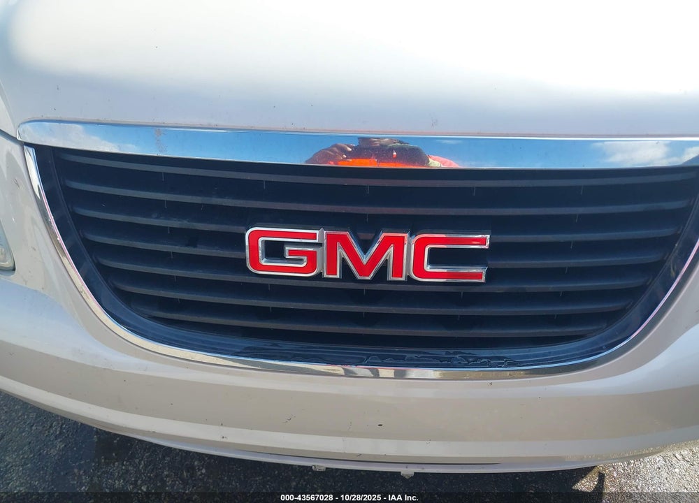 2014 GMC YUKON XL 1500 SLT VIN: 1GKS1KE06ER105109