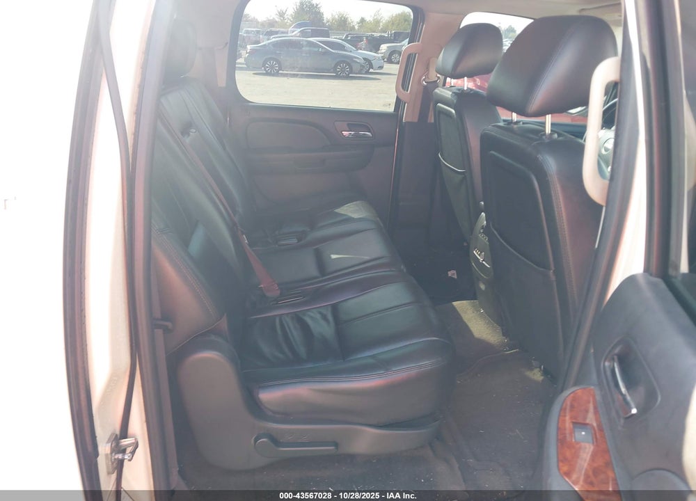 2014 GMC YUKON XL 1500 SLT VIN: 1GKS1KE06ER105109