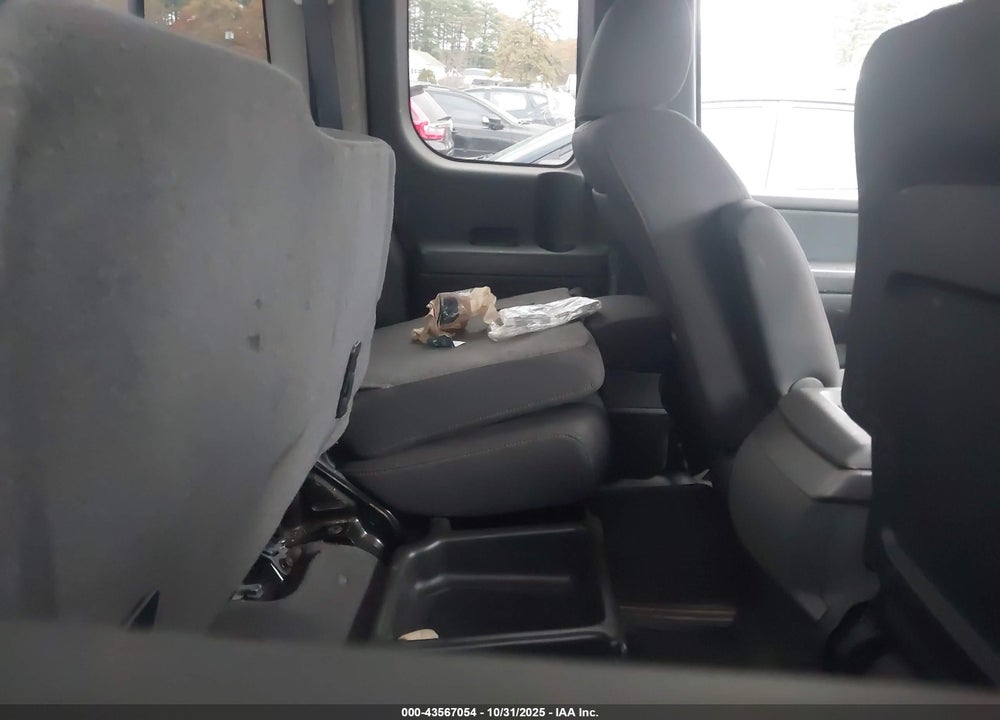 2005 NISSAN TITAN SE VIN: 1N6AA06B65N577729