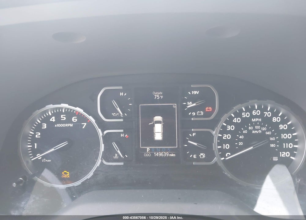 2018 TOYOTA TUNDRA SR5 5.7L V8 VIN: 5TFDW5F14JX694178
