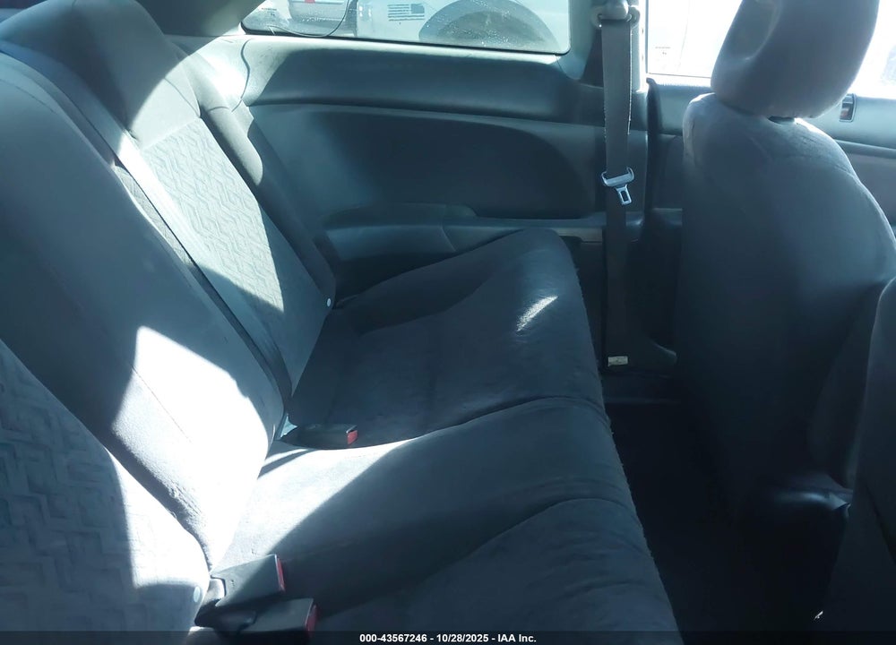 2002 HONDA CIVIC LX VIN: 1HGEM22592L024251