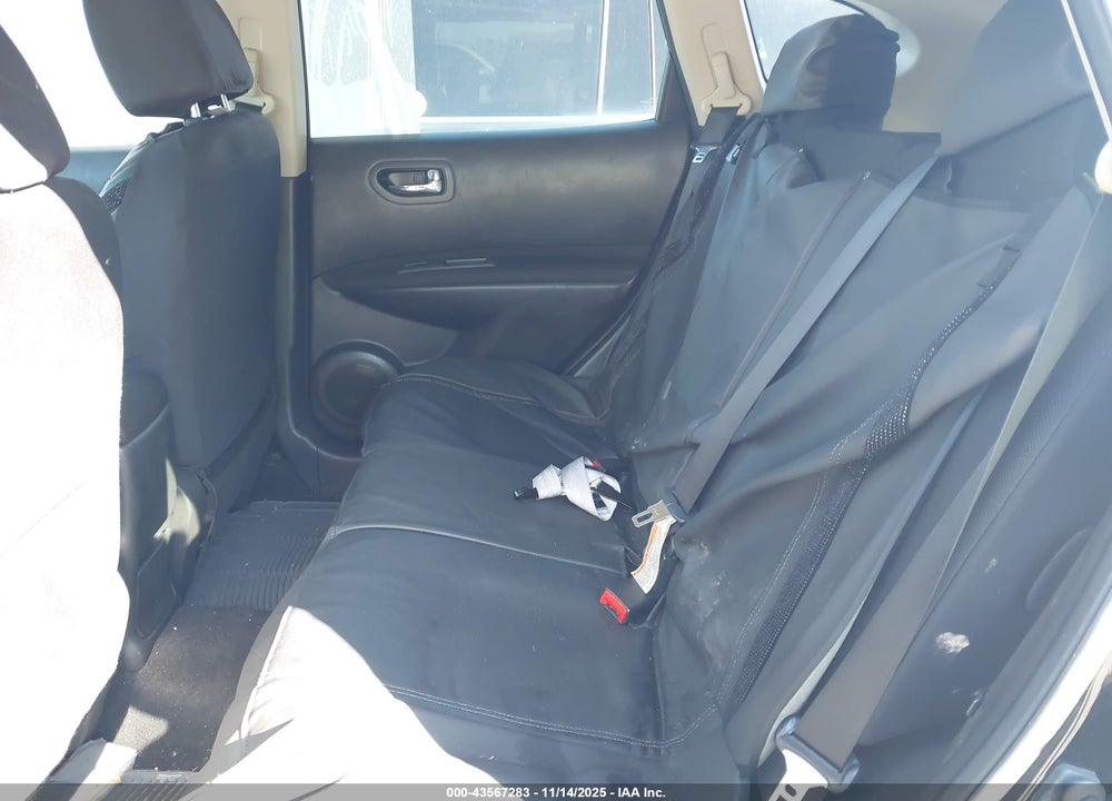 2015 NISSAN ROGUE VIN: JN8AS5MV0FW759954