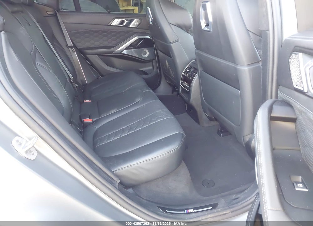 2025 BMW X6 M VIN: 5YM23ET06S9Y70480