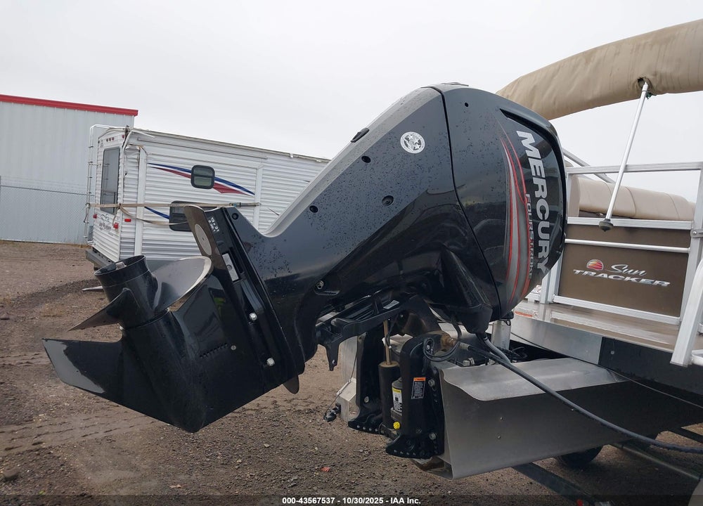 2019 SUNTRACKER FB22BLX VIN: BUJ93106I819