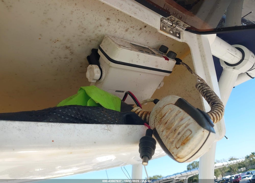 2016 ROBALO --- VIN: ROBC0151I516