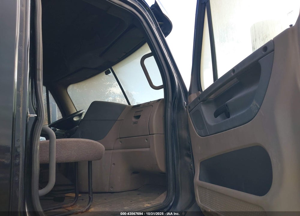 2012 FREIGHTLINER CASCADIA 125 VIN: 1FUJGEDV4CSBJ0637