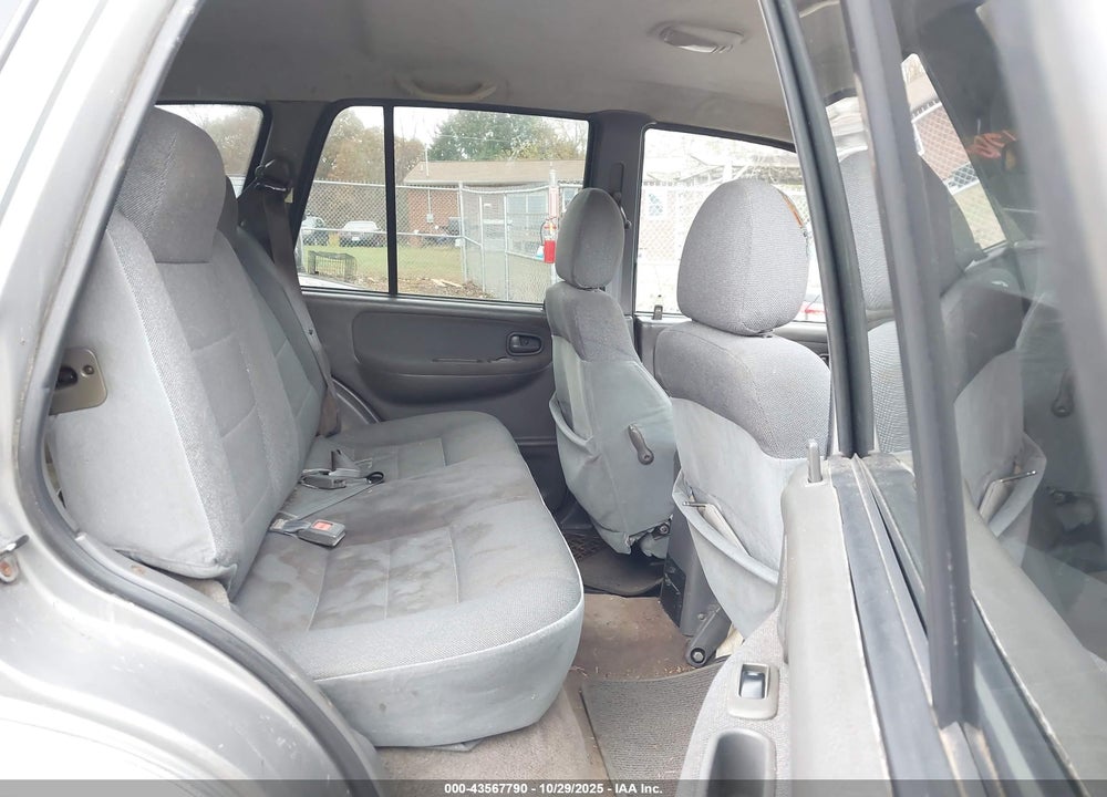2001 KIA SPORTAGE EX/LIMITED VIN: KNDJA723315697749