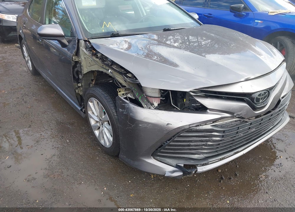 2019 TOYOTA CAMRY LE VIN: 4T1B11HK7KU688149