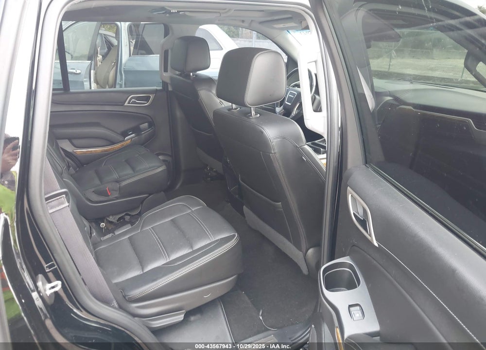 2017 GMC YUKON DENALI VIN: 1GKS1CKJ6HR314101