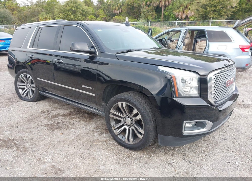 2017 GMC YUKON DENALI VIN: 1GKS1CKJ6HR314101