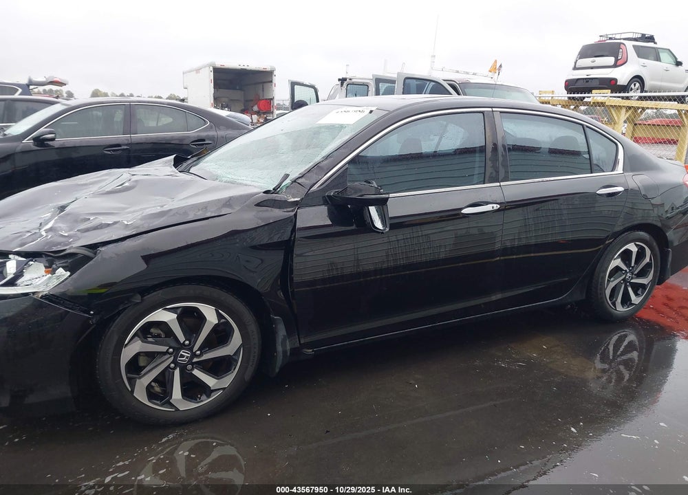 2017 HONDA ACCORD EX VIN: 1HGCR2F77HA109940