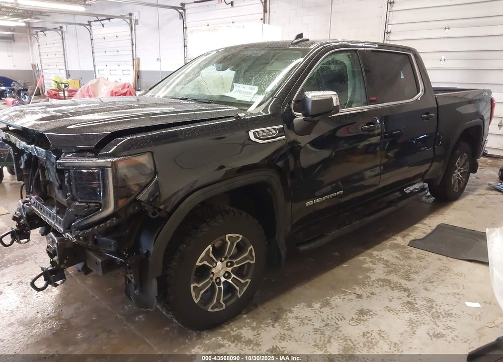 2024 GMC SIERRA 1500 4WD  SHORT BOX SLE/4WD  STANDARD BOX SLE VIN: 1GTUUBED1RZ106592