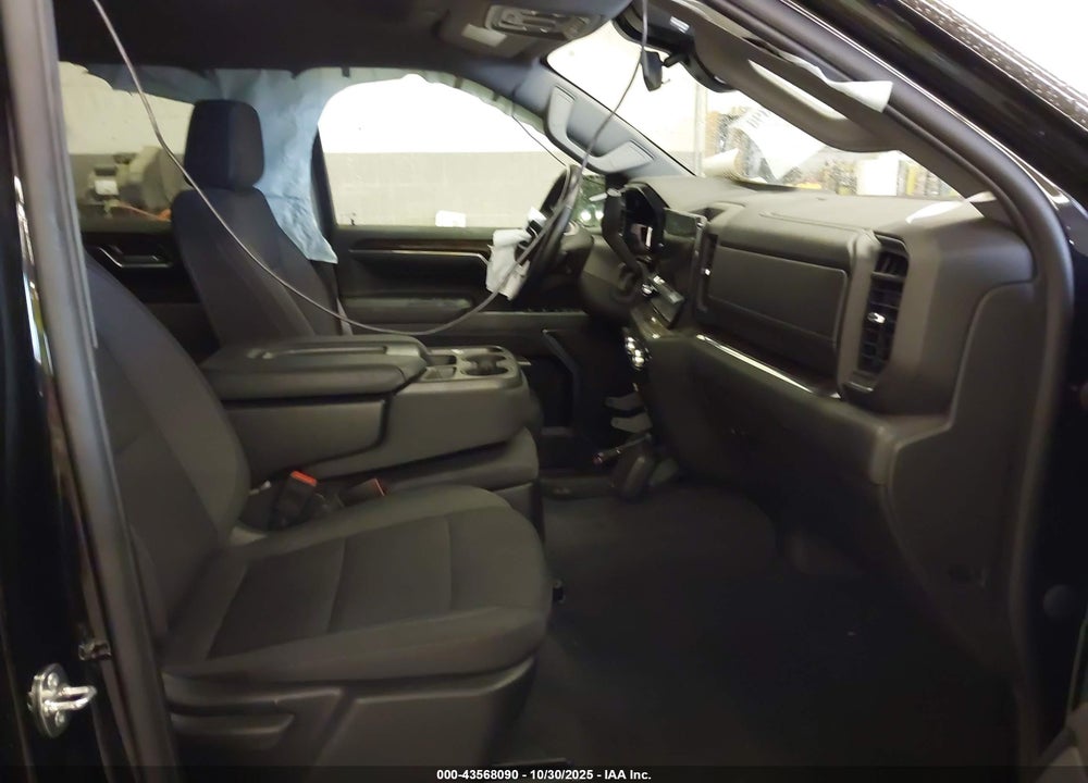 2024 GMC SIERRA 1500 4WD  SHORT BOX SLE/4WD  STANDARD BOX SLE VIN: 1GTUUBED1RZ106592