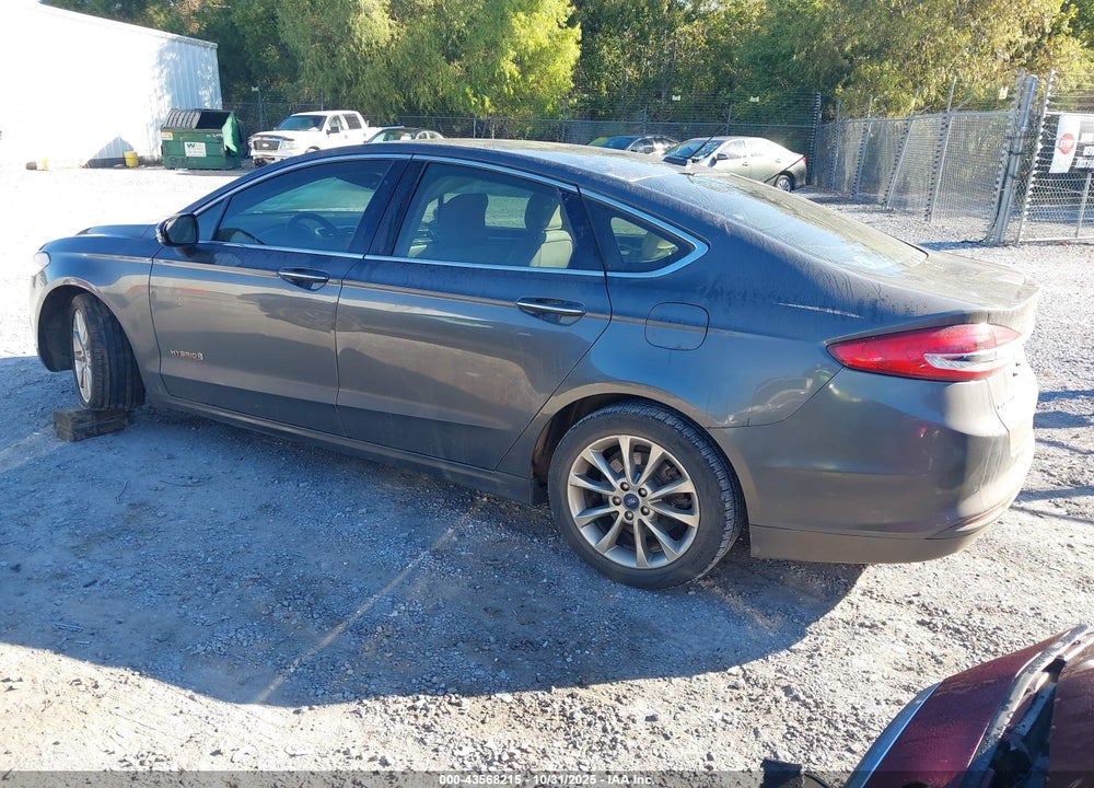 2017 FORD FUSION VIN: 3FA6P0LU7HR103261