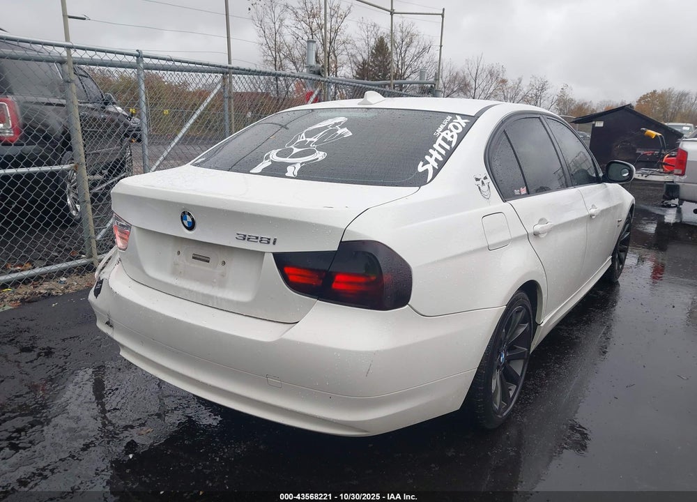 2011 BMW 3 SERIES VIN: WBAPK7G58BNN70902