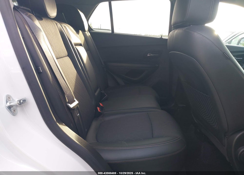 2021 CHEVROLET TRAX AWD LT VIN: KL7CJPSB1MB359382