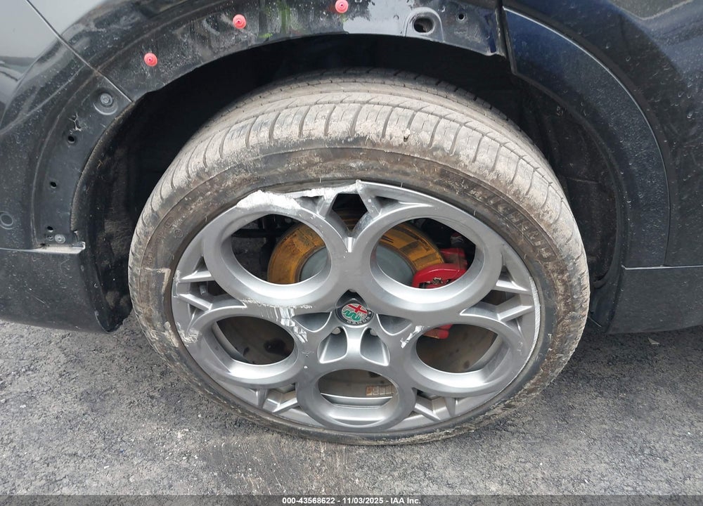 2024 ALFA ROMEO TONALE TI EAWD VIN: ZASPATCW2R3038911