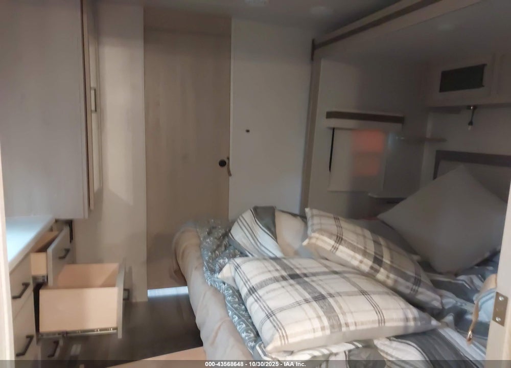 2022 ROCKWOOD RW SIGNATURE VIN: 4X4TRLF2XN1900574