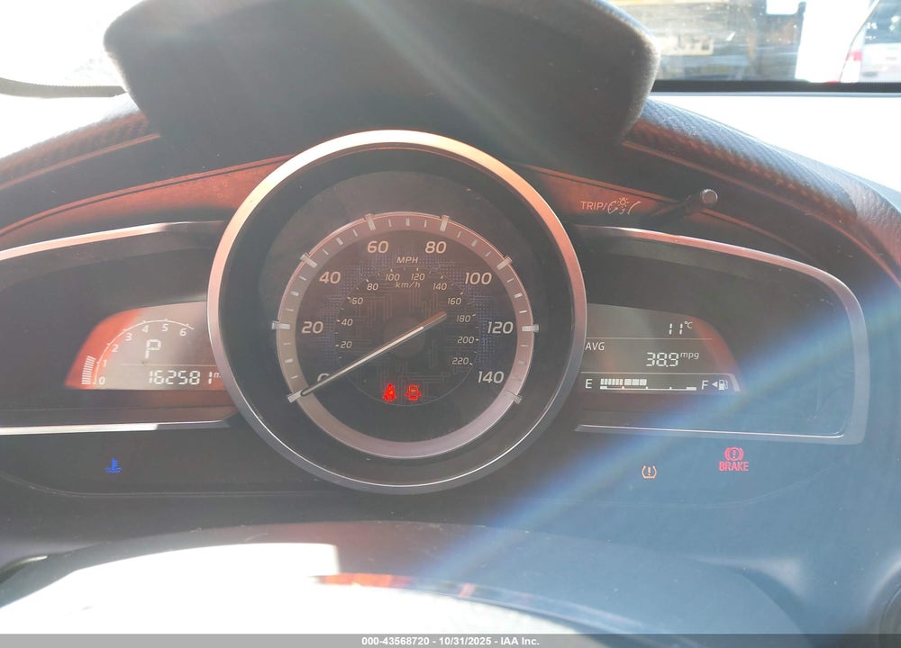 2017 TOYOTA YARIS VIN: 3MYDLBYV8HY190055