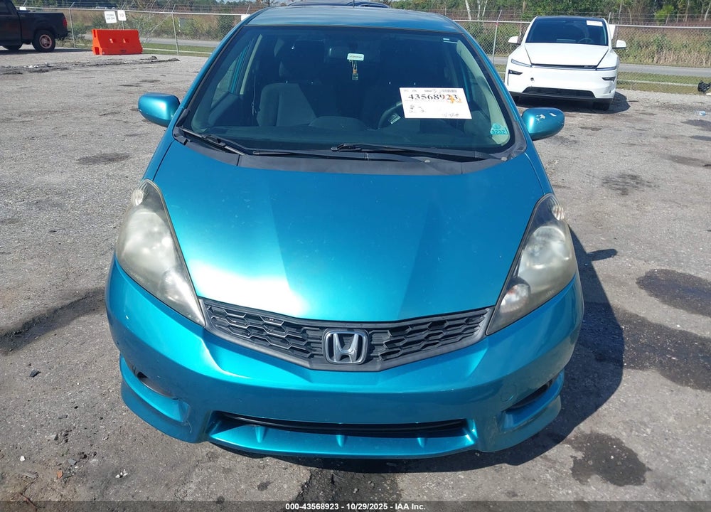 2012 HONDA FIT VIN: JHMGE8H59CC003429