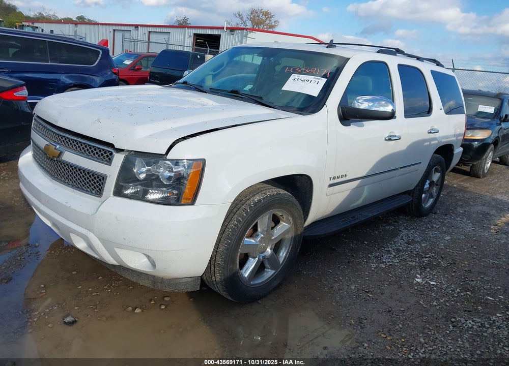 2013 CHEVROLET TAHOE VIN: 1GNSCCE01DR228995