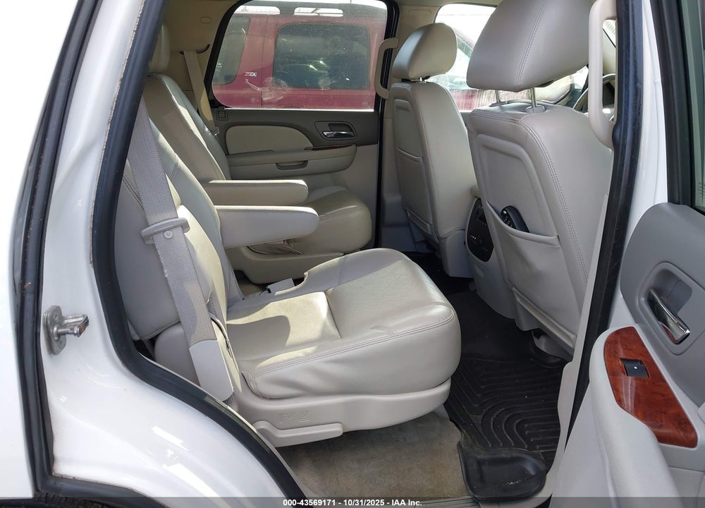 2013 CHEVROLET TAHOE VIN: 1GNSCCE01DR228995