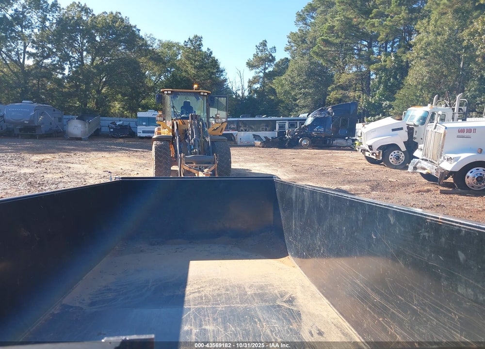 2025 TOP HAT INDUSTRIES INC NA VIN: 4R7BD162XSC250281