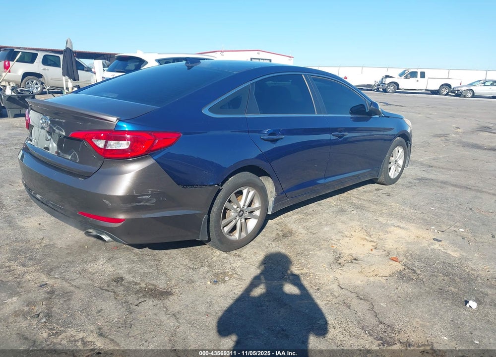 2015 HYUNDAI SONATA SE VIN: 5NPE24AF1FH219281