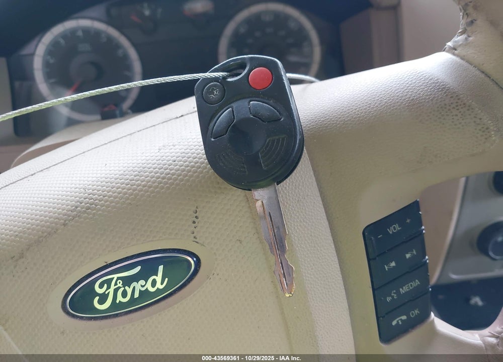 2010 FORD ESCAPE XLT VIN: 1FMCU0D71AKB12073