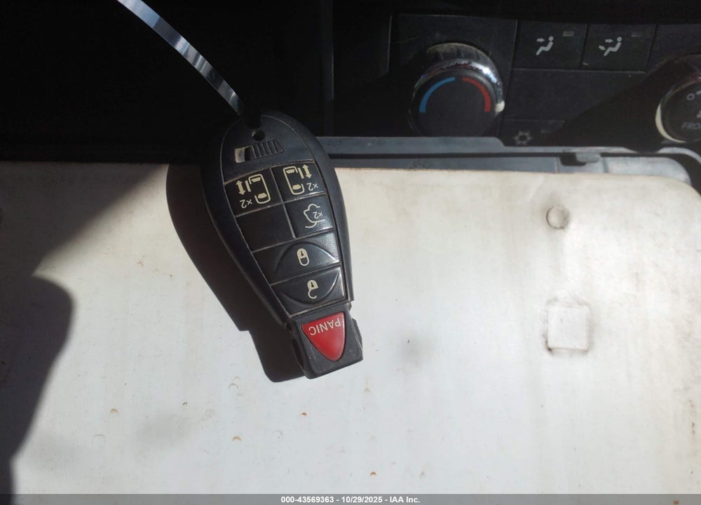 2008 DODGE GRAND CARAVAN SXT VIN: 1D8HN54P18B160026