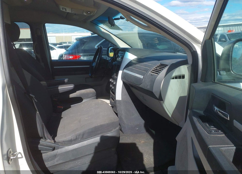 2008 DODGE GRAND CARAVAN SXT VIN: 1D8HN54P18B160026