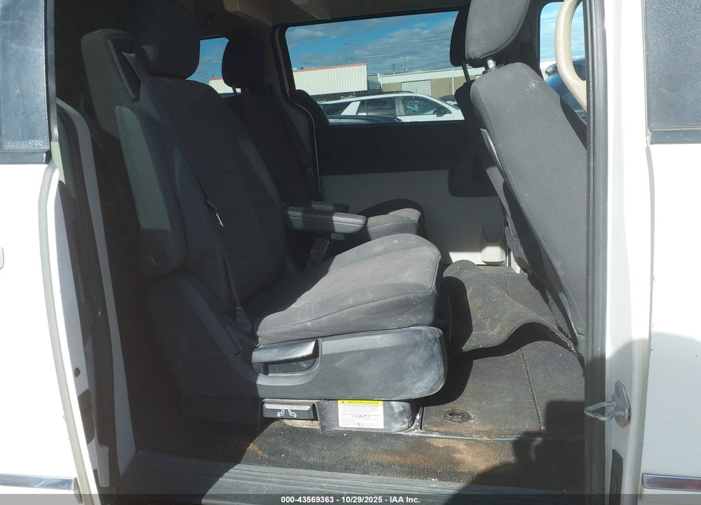 2008 DODGE GRAND CARAVAN SXT VIN: 1D8HN54P18B160026