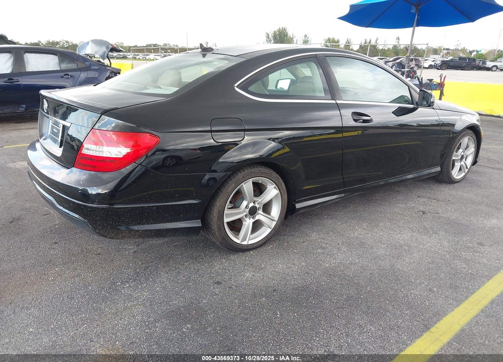 2013 MERCEDES-BENZ C 250 VIN: WDDGJ4HB5DG030719