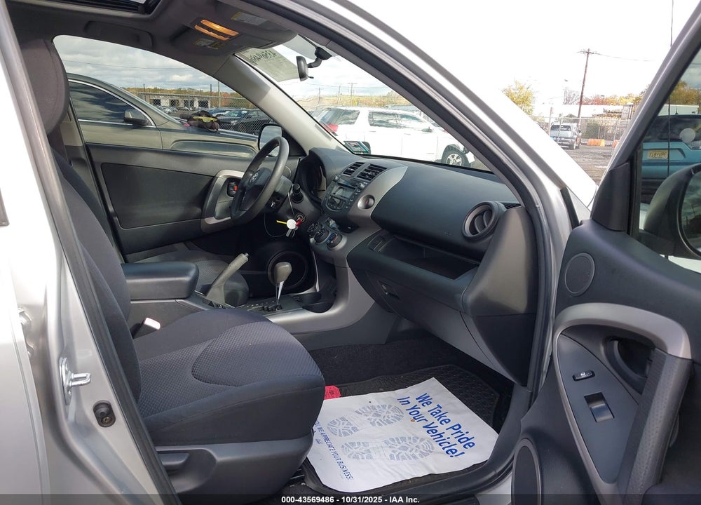 2006 TOYOTA RAV4 SPORT VIN: JTMBD32V666008892
