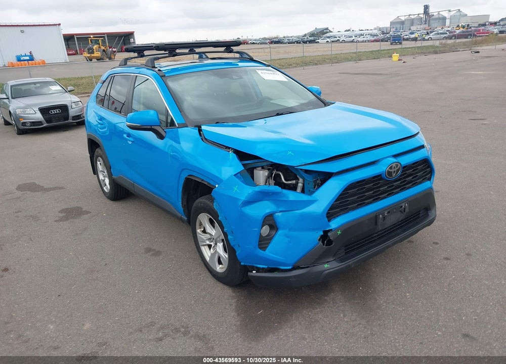 2019 TOYOTA RAV4 XLE VIN: 2T3P1RFV1KW063478