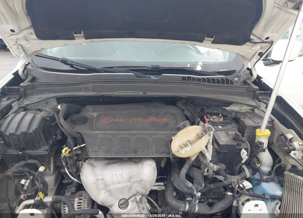 2018 JEEP RENEGADE LATITUDE FWD VIN: ZACCJABB1JPG67931