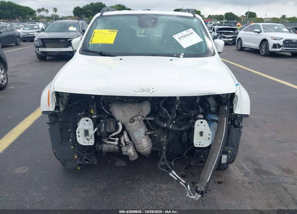 2018 JEEP RENEGADE LATITUDE FWD VIN: ZACCJABB1JPG67931