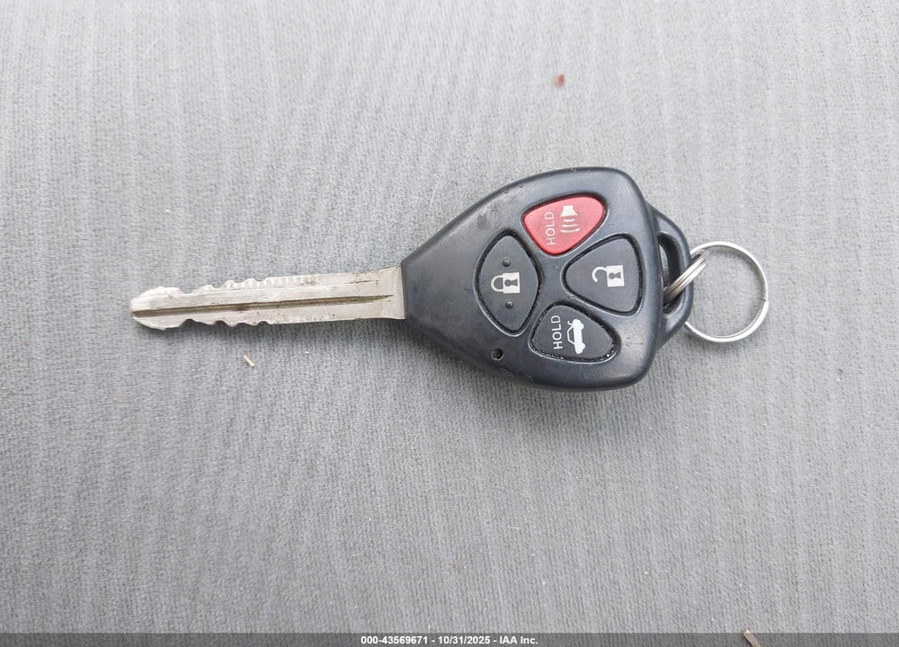 2013 TOYOTA COROLLA LE VIN: 2T1BU4EE3DC074257