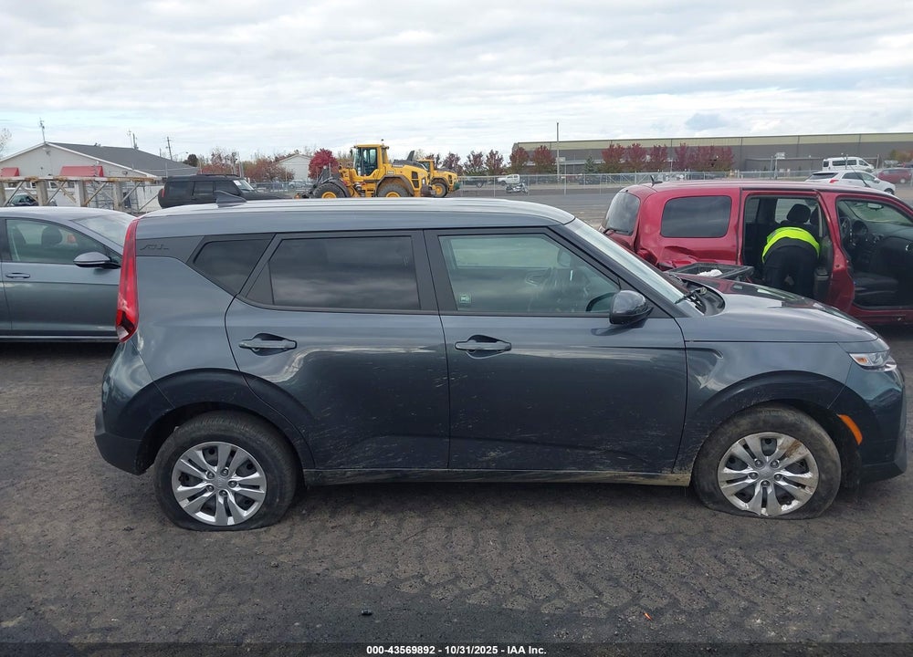 2021 KIA SOUL LX VIN: KNDJ23AU1M7753583