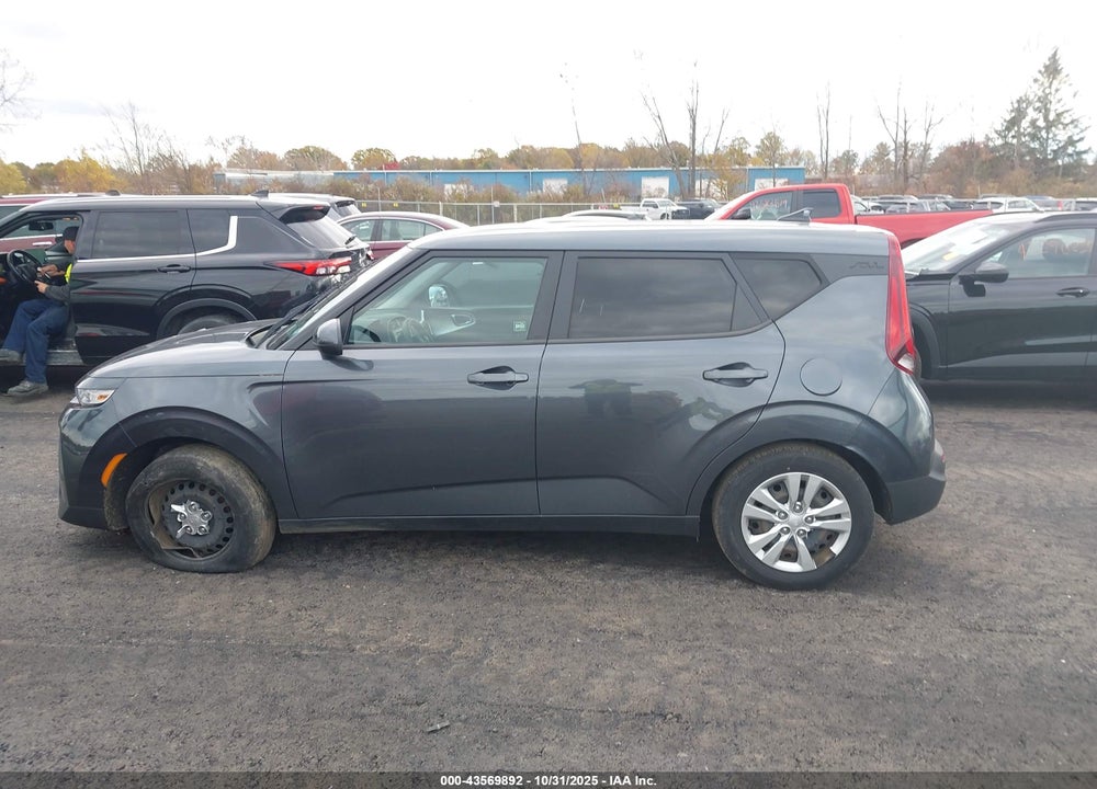 2021 KIA SOUL LX VIN: KNDJ23AU1M7753583