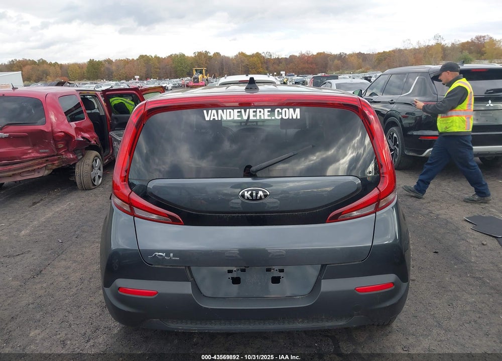 2021 KIA SOUL LX VIN: KNDJ23AU1M7753583