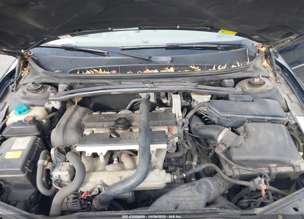 2004 VOLVO S80 2.5T VIN: YV1TS59H241367733