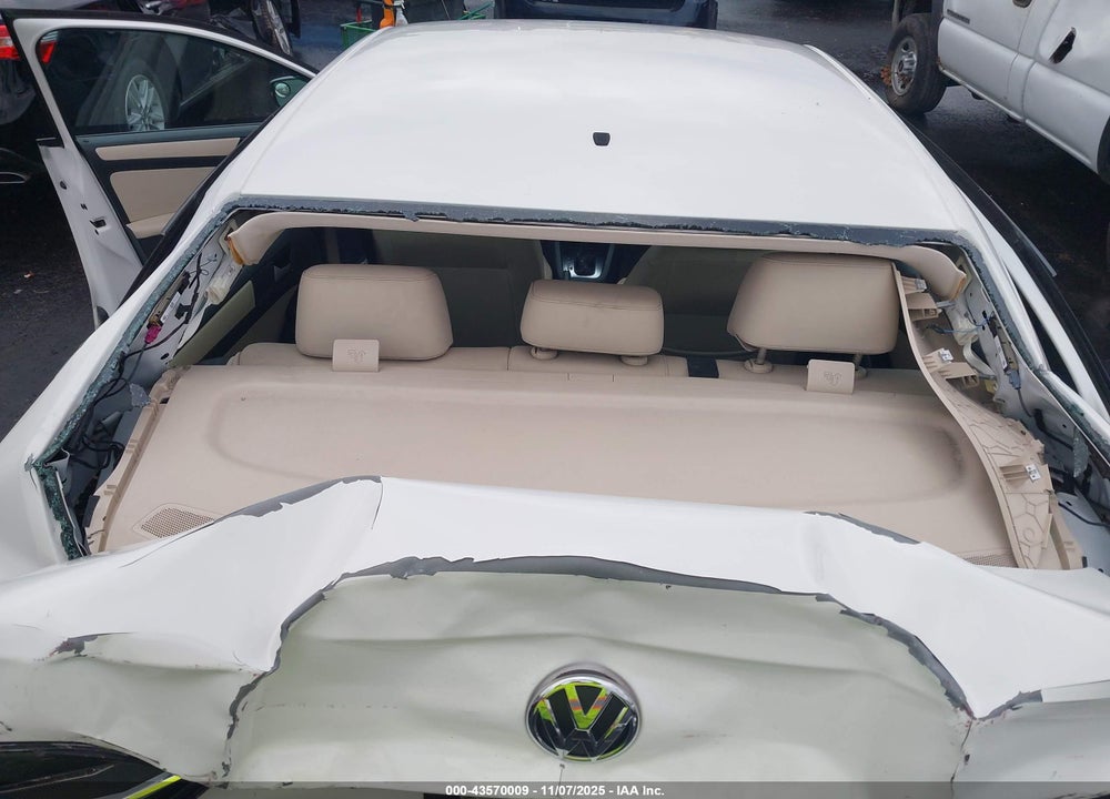 2012 VOLKSWAGEN JETTA VIN: 3VWDP7AJ3CM114621