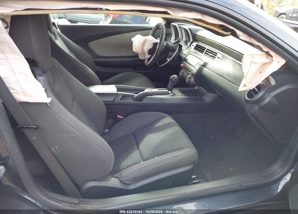 2014 CHEVROLET CAMARO 2LS VIN: 2G1FA1E35E9215055