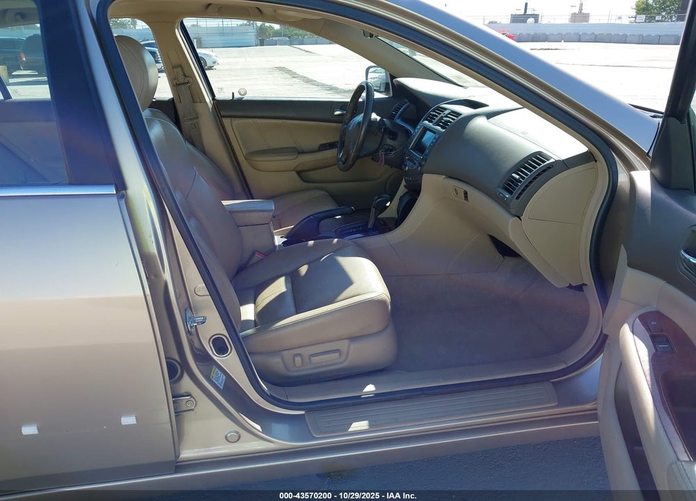 2006 HONDA ACCORD 3.0 EX VIN: 1HGCM66836A069741