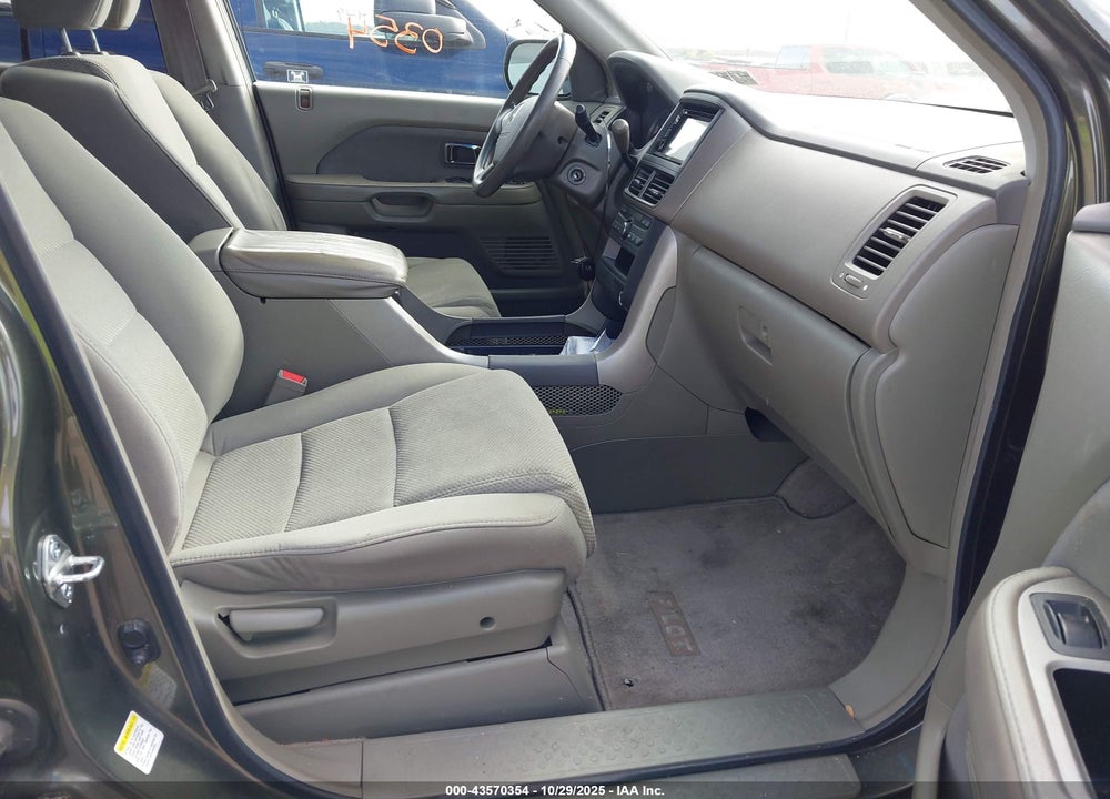 2006 HONDA PILOT VIN: 5FNYF18416B024560