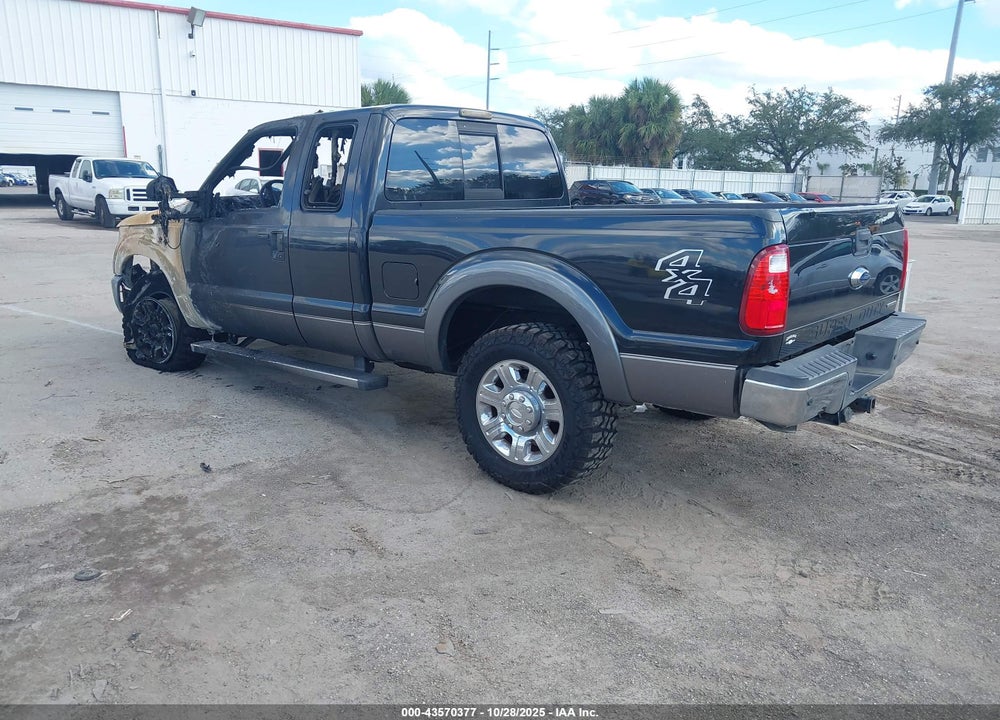 2013 FORD F-250 LARIAT VIN: 1FT7X2B67DEA66190