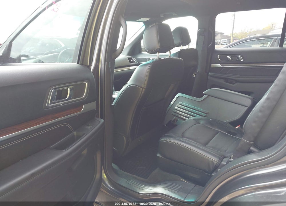 2016 FORD EXPLORER VIN: 1FM5K8F82GGA24065