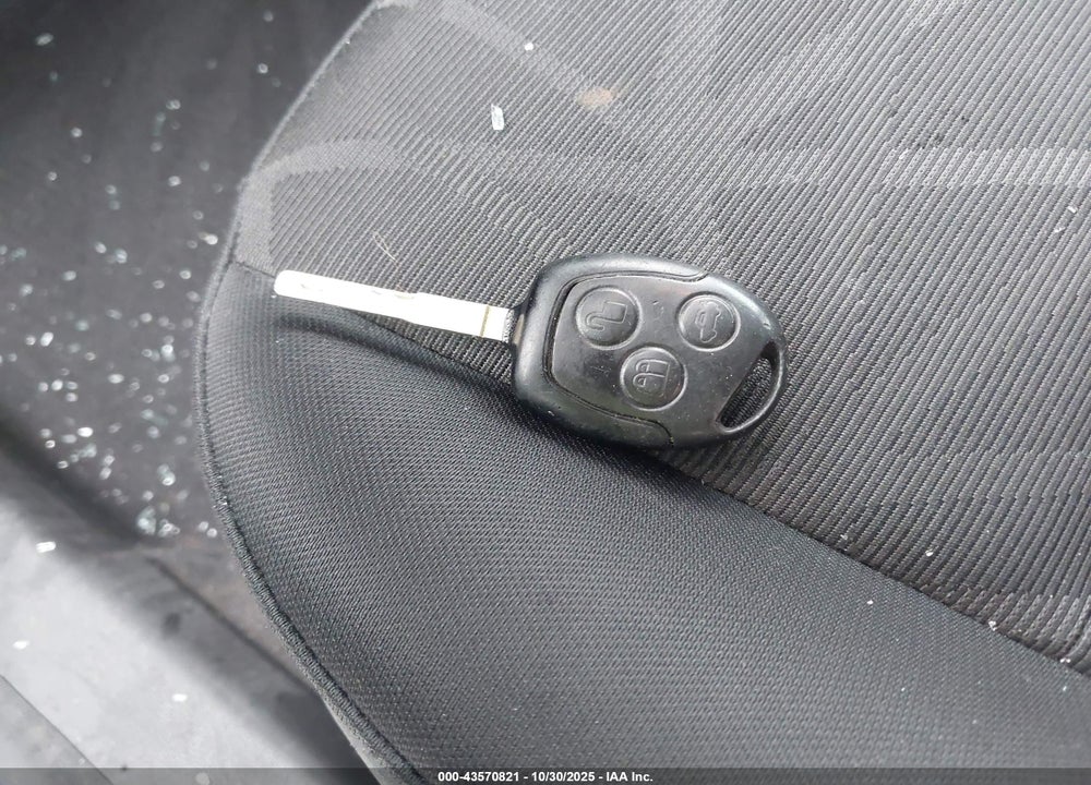 2011 FORD FIESTA VIN: 3FADP4EJ1BM134205